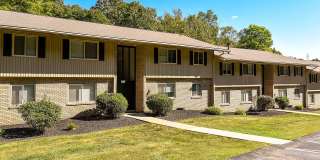 Lindenbrooke Gallery 24