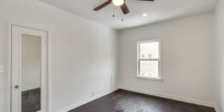 2828 South Moreland Blvd Gallery 76