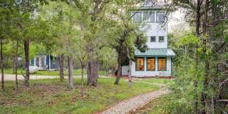 112 Boulder Ln Gallery 1