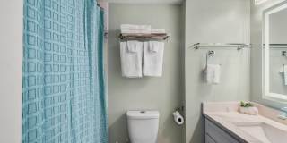 Beautiful 2 Bedroom with a Bay View-Anglers Cove-AVAILABLE FOR ANNUAL TENANT- May 1-2026 Gallery 15