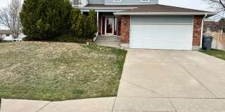 4 Bedroom, 3.5 Bathroom Home 4 Bedroom, 3.5 Bathroom Home Gallery 1