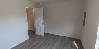 East Ridge Park Duplex Gallery 12