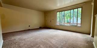 Beautiful 3-Bedroom Duplex in Castle Shannon! Back Yard, Central A/C & More! Call Today! Gallery 4