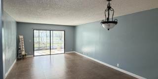 2202 S Cypress Bend Drive Gallery 10