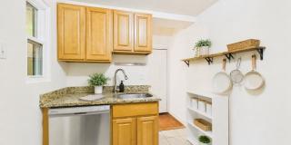 AUGUST 13 Charming 3 Bed Fairmount Home with Central Air, Laundry & Outdoor Spaces Gallery 25