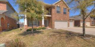 GREAT 4 BEDROOM WITH ALL THE BELLS AND WHISTLES GREAT 4 BEDROOM WITH ALL THE BELLS AND WHISTLES Gallery 1