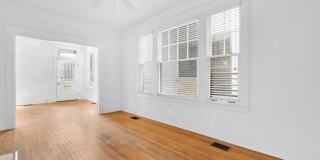 2 BED | 1 BATH | STARLAND DISTRICT Gallery 16