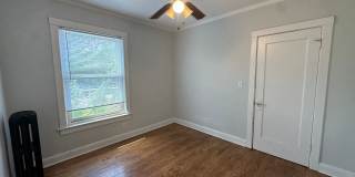 Nice 1 Bed w/Dining Room and Newer Kitchen and Bath at Roger's Glenwood District Gallery 22