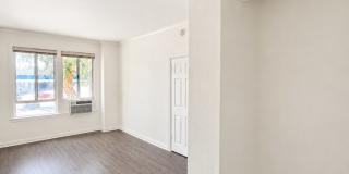 6200 Franklin Ave Gallery 12