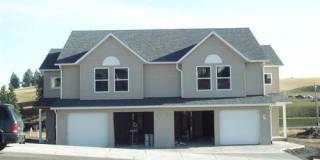 3 Bed, 2.5 Bath on Sunnyside Hill! Gallery 1