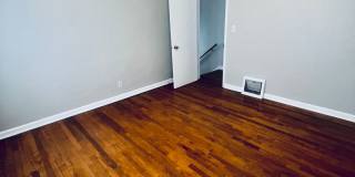 Large 2 bed 1 bath Duplex in Dundee! Gallery 15