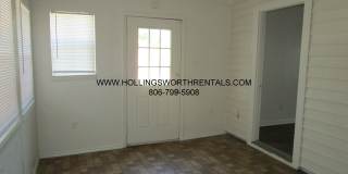 Large 3 bedroom 1.5 bath w/ 2 living areas, bonus room and Laundry room Gallery 13