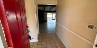 3/2 POOL Home- Beautiful Central Sarasota. Location, yard, pet-friendly!! Gallery 12