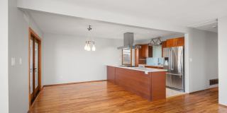 Ocean Beach 2 Bedroom + Bonus Room. Panoramic Water Views! Gallery 14