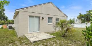 Winter Park 3 bedroom steps to shopping, dining. Gallery 25