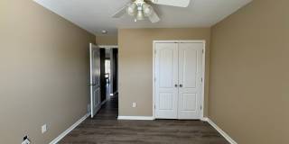 3 Bedroom Home available w/fenced yard Gallery 29