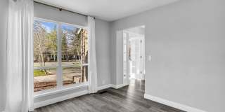 Park Meadows - Brand New Carpeting! Landscaping Included! Gallery 10