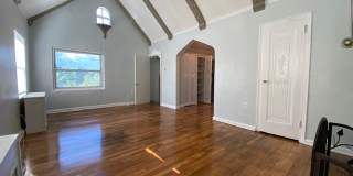 3825 Beechwood Blvd Gallery 5