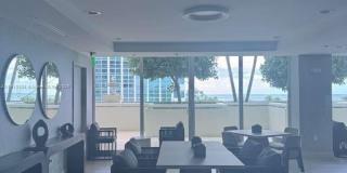 5025 Collins Ave Gallery 36