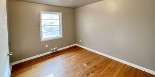 Charming Home Near 15th & Boulevard Gallery 17