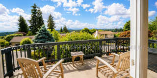 Charming and Bright 3 bed in Convenient Poulsbo community with amazing views! Gallery 8