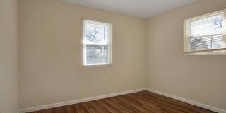 3 bedroom 1 bath house in Midtown available Mid- August Gallery 22