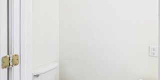 HUGE 3 BED 2 bath NEAR TEMPLE UNIVERSITY Available Now Gallery 23