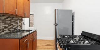 117 Perry Street Gallery 3