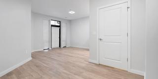 Crossline Gallery 37