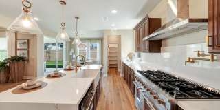 137 N Un St Gallery 10