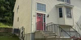 220 7th Street Gallery 1