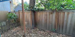 2 Bedroom Condo in Lake Oswego Gallery 27