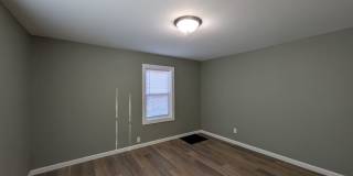 Newly Renovated 4 bedroom house Gallery 14