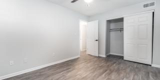 Edgewater Village Apartments Gallery 5