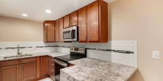 Location!! Updated 1 bedroom Gem on Pearl St. in Govenor's Park! Gallery 7