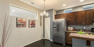 A Modern In-city Style with Comfort of the Suburbs Single Family Detached Condo Gallery 11