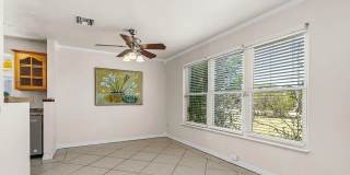 Beachside Living on Riverside Drive | 3 Bed, 2.5 Bath | Solar-Powered Savings Gallery 5