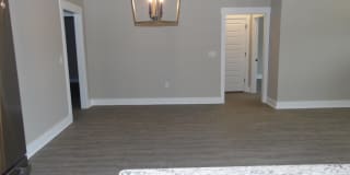 105 St. Lawrence Dr. Gallery 11