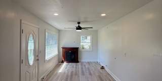 Room in 3 Bedroom Home at Hand Cir Gallery 1