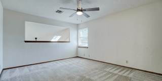 Beautiful Two-Story 3bed/2bath Townhome Available in Westside Norman!! Gallery 29