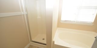 616 Poplar Street Gallery 9