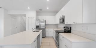 2405 Northwest 131st Circleclientes@realtymiamigroup.com Gallery 11