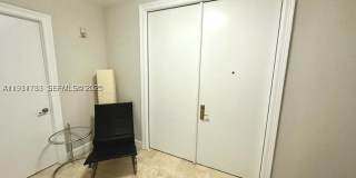 20201 E Country Club Dr Gallery 8