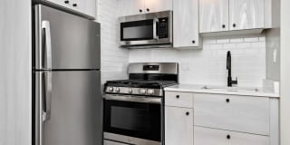 Reside at Belmont Harbor Gallery 7