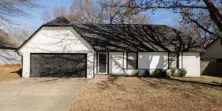 Beautifully updated 3-bedroom, 2-bathroom home Gallery 1