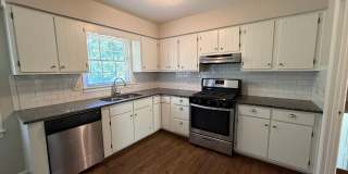3/2 House in Woodfin Estates $1,795 Gallery 7