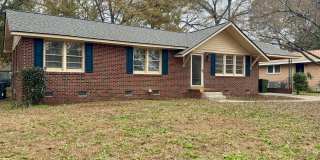 3 Bedroom/ 1.5 Baths, Single Family Home in Cayce Gallery 1