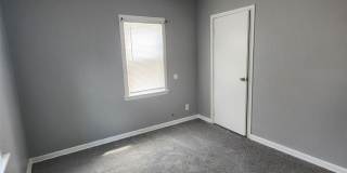 One Level VERY updated Home with (1) Car Garage! Gallery 14