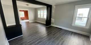 1118 Van Buren Street Gallery 3