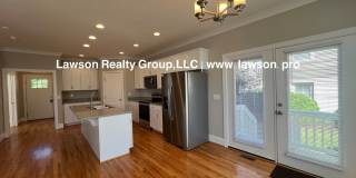 Upscale Three Bedroom in Colonial Green with Garage Upscale Three Bedroom in Colonial Green with Garage Gallery 14